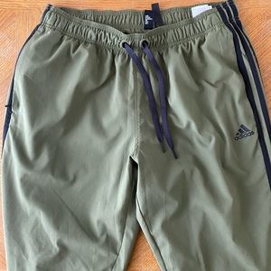 Adidas Men's Aeroready Sereno Slim Tapered-Cut 3-Stripes Pants